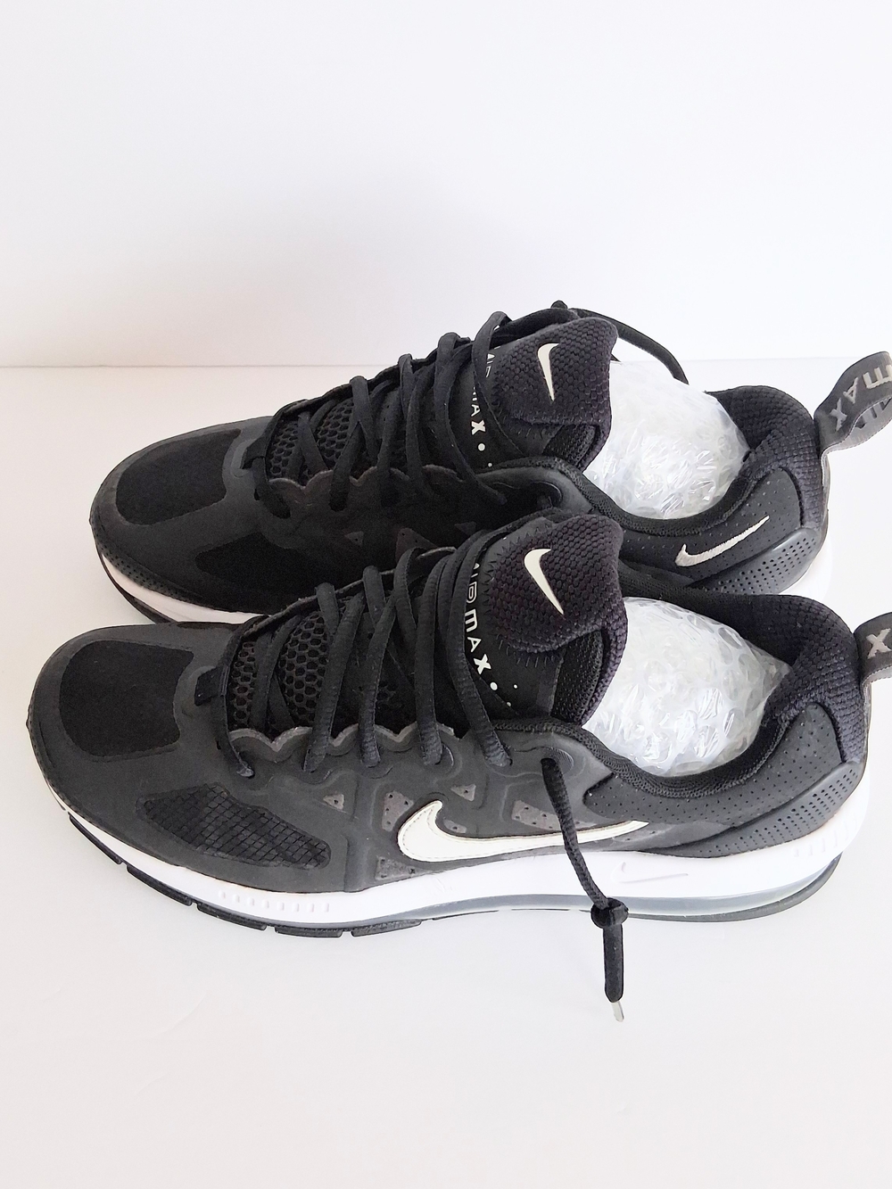 Nike Men's Air Max Genome Training Shoes CW1648-003 Black White Sz 8.5